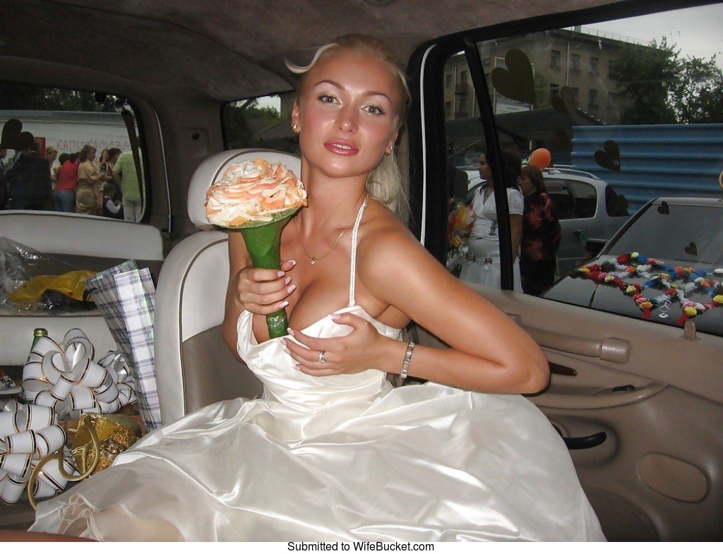 WifeBucket Hot nudes from this playful Russian bride photo