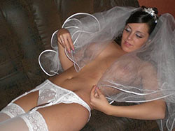 WifeBucket Pics | Naked bride right after the wedding