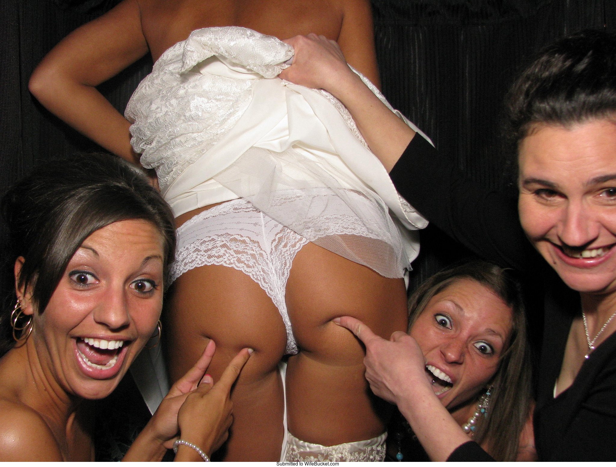 WifeBucket Brides maids gone wild on hen parties! image