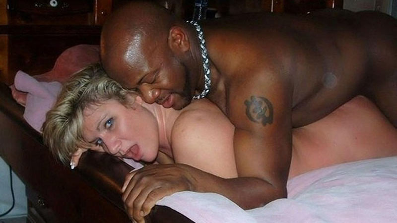 Chubby Wife Fucking - WifeBucket | Chubby wife looks hubby in the eyes from under a big black cock